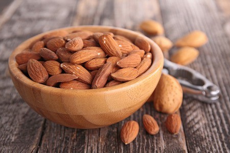 7 Foods That Relieve Stress- Nuts
