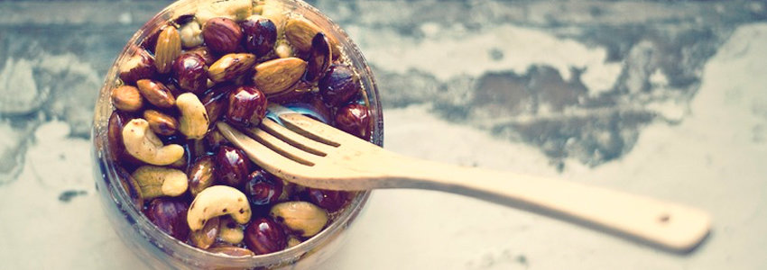 Bowl of nuts and legumes - Nutritional foods